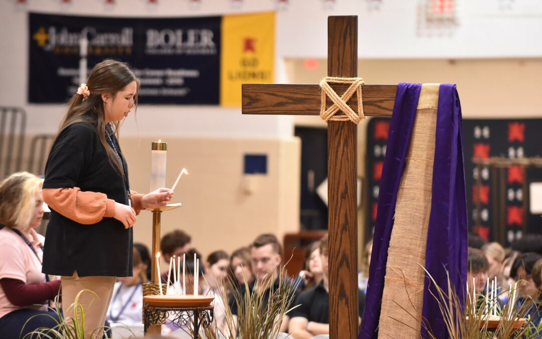 Meditation Blends Stations of the Cross with Taizé Prayer