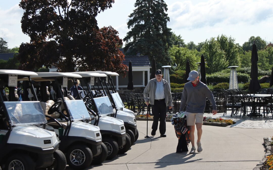 Viatorians Help Distinguish Million Dollar Classic Golf Outing