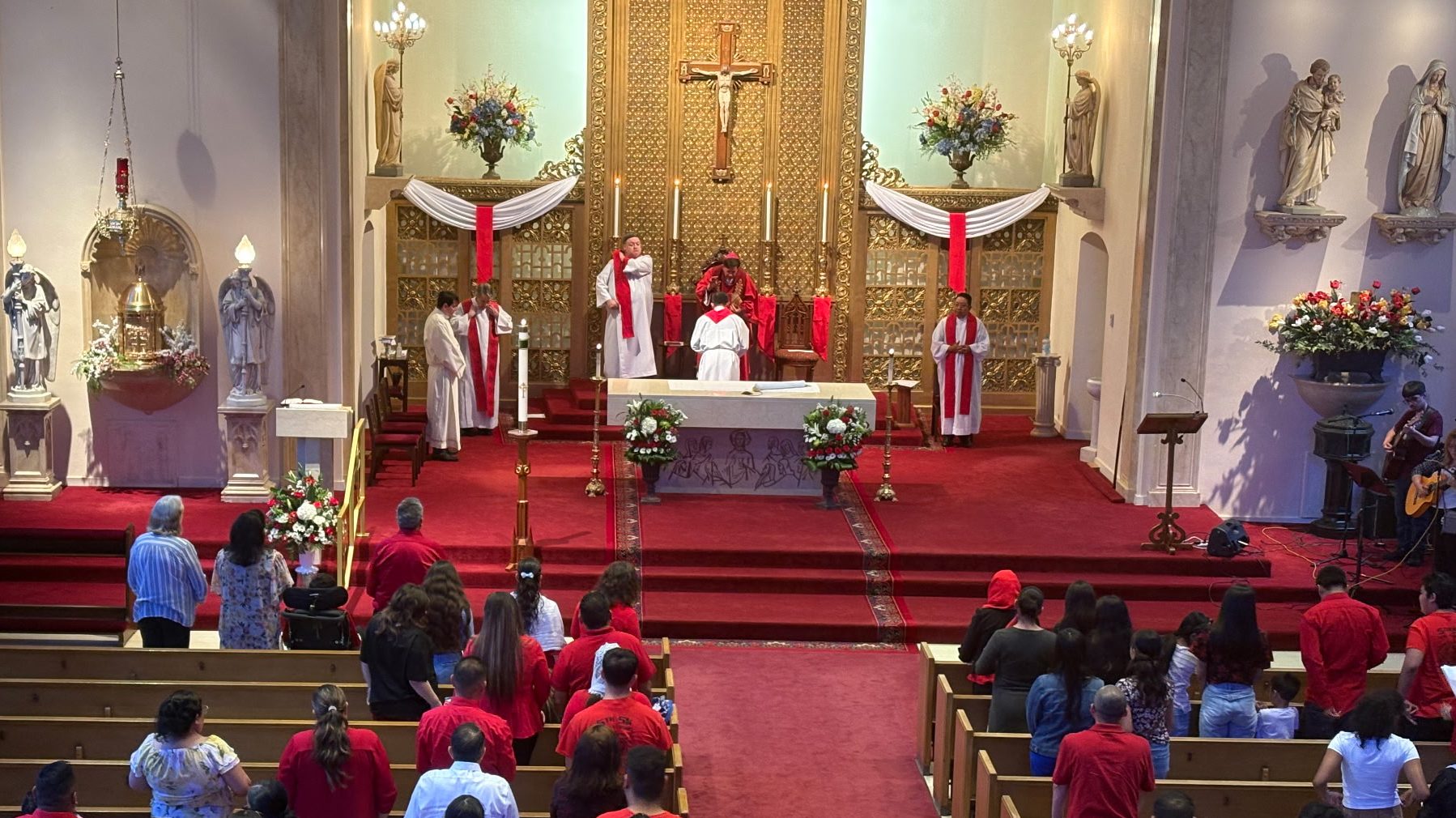 St. Patrick Kankakee Begins Misa en Español