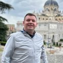 Meet a Viatorian: Associate Anthony Gugino