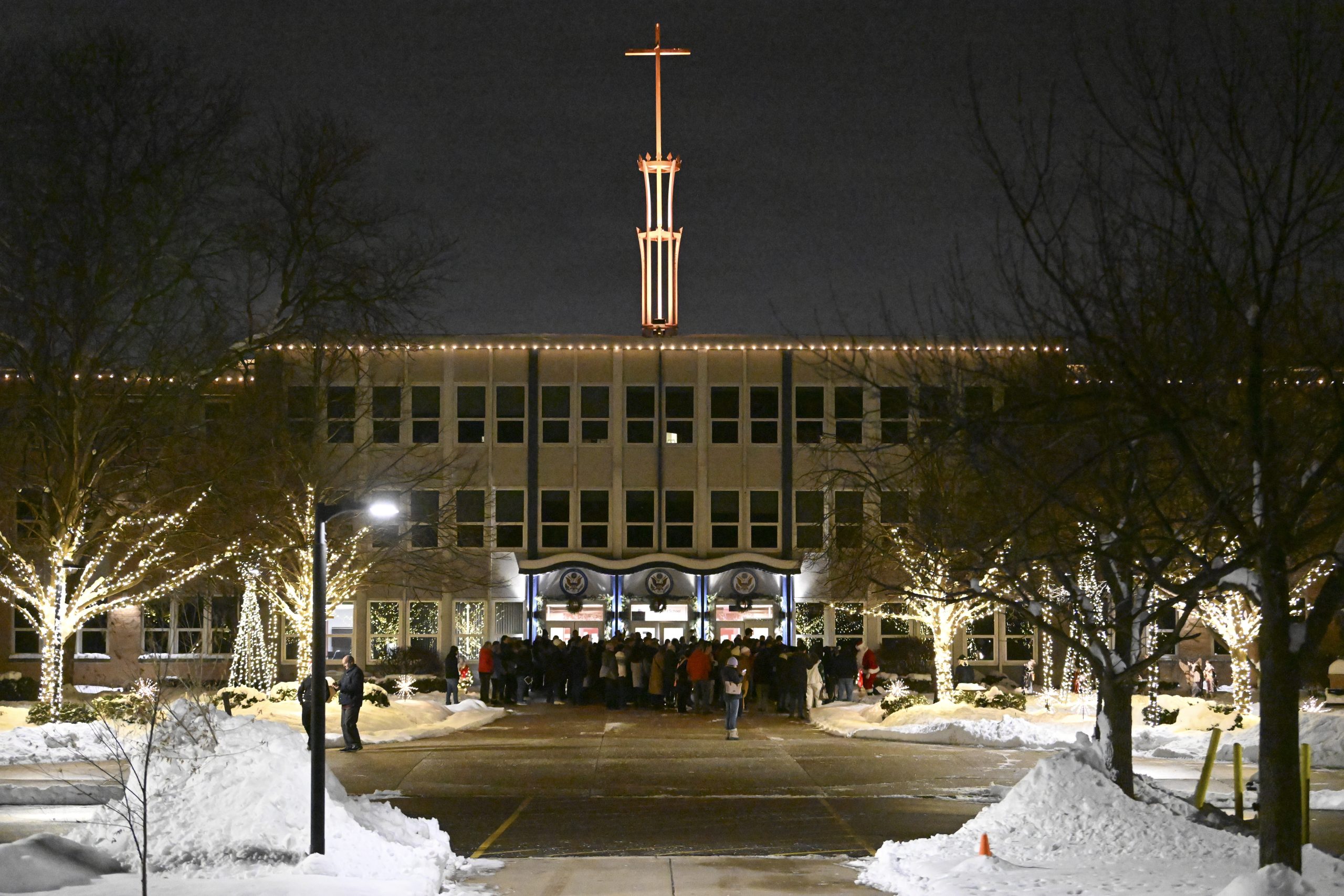 Saint Viator Students Share Gifts and Joy on CBS Chicago